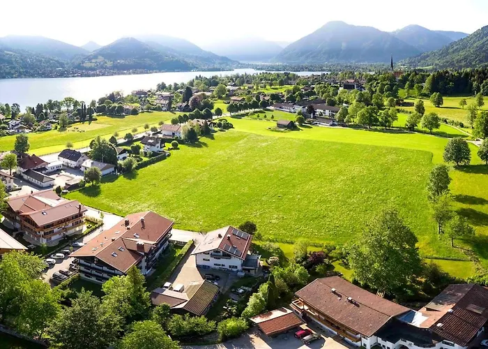 Grosszuegige Am Tegernsee Mit Suedbalkon Und Wallbergblick